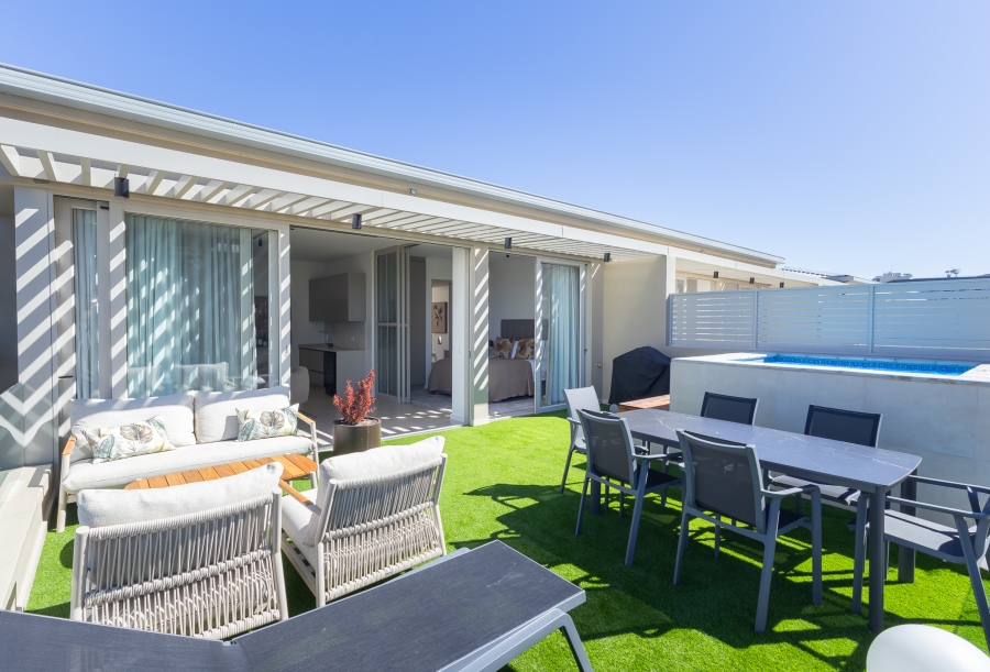 To Let 3 Bedroom Property for Rent in Green Point Western Cape